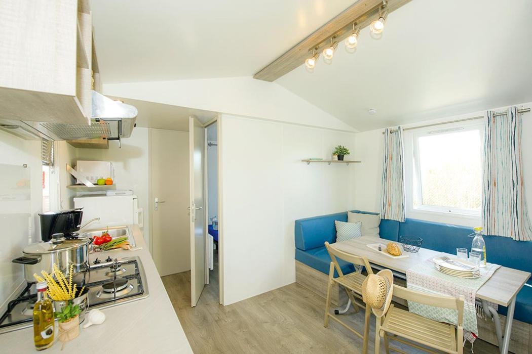 Vacanceselect Mobil Homes - Camping Pineta Sul Mare Camping Village 切塞纳蒂科 外观 照片