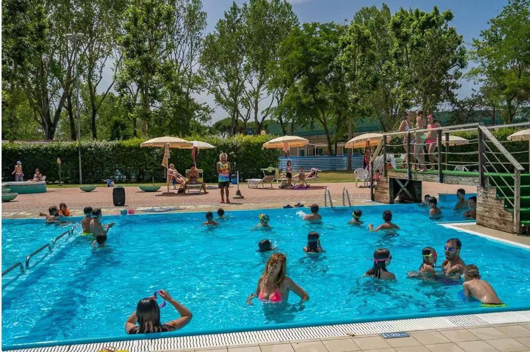 Vacanceselect Mobil Homes - Camping Pineta Sul Mare Camping Village 切塞纳蒂科 外观 照片